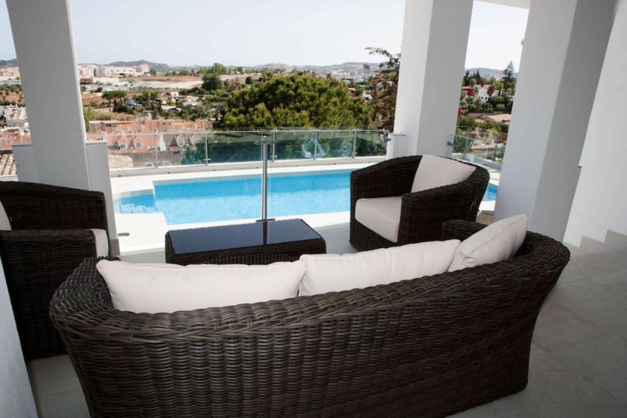 Luxury Villa With Heated Pool For 12 To 14 People Fuengirola Εξωτερικό φωτογραφία