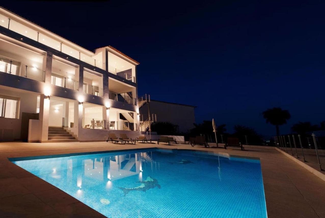 Luxury Villa With Heated Pool For 12 To 14 People Fuengirola Εξωτερικό φωτογραφία