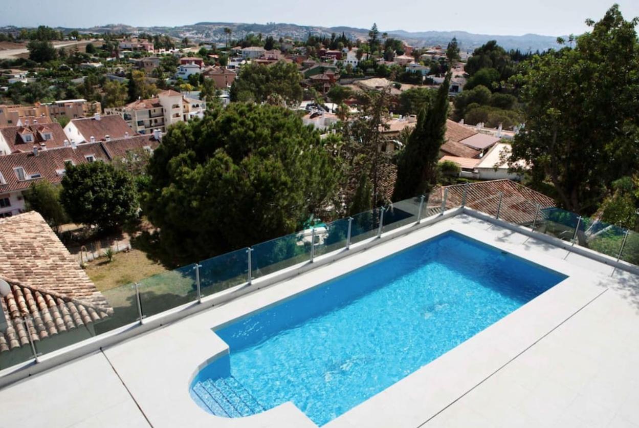 Luxury Villa With Heated Pool For 12 To 14 People Fuengirola Εξωτερικό φωτογραφία