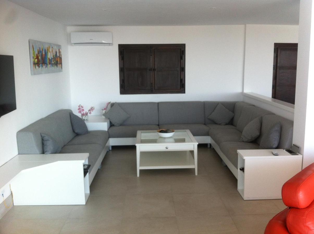 Luxury Villa With Heated Pool For 12 To 14 People Fuengirola Εξωτερικό φωτογραφία