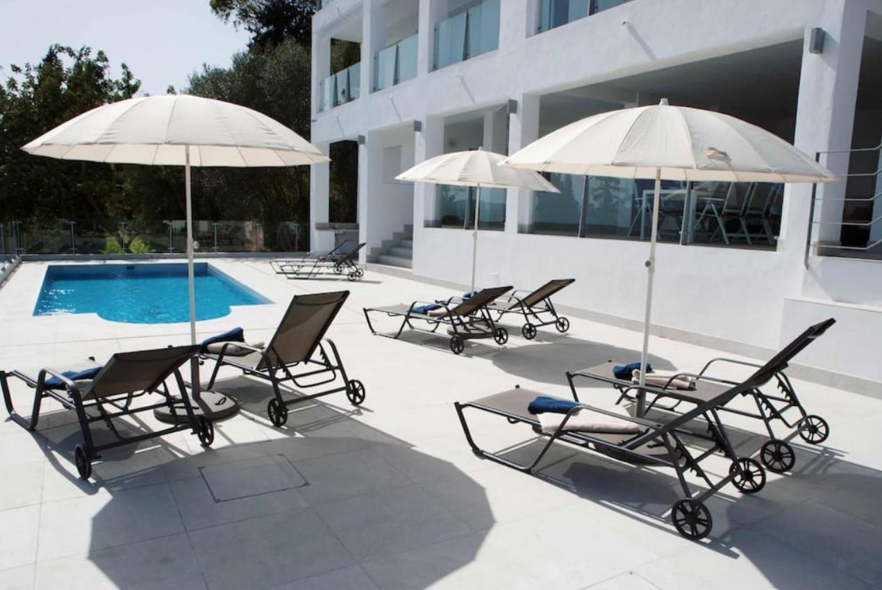 Luxury Villa With Heated Pool For 12 To 14 People Fuengirola Εξωτερικό φωτογραφία